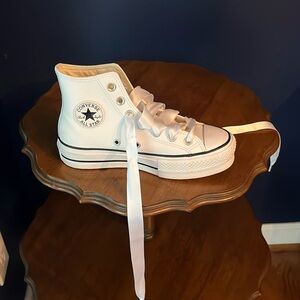 Chuck Taylor All Star Lift Platform leather high top. White